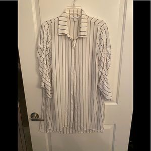 Bar III Long White w/ black lines Blouse